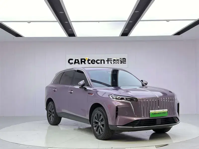 2026 Hongqi HS6 с пробегом 10 000 км