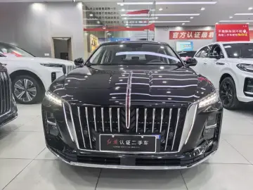 2025 Hongqi H5 с пробегом 19 000 км