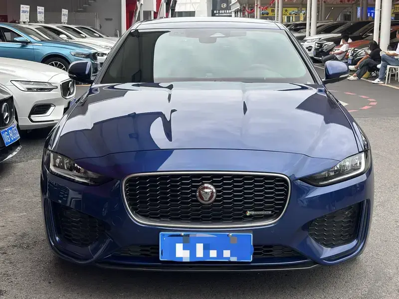 2021 Jaguar XE с пробегом 27 000 км