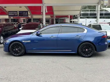 2021 Jaguar XE с пробегом 27 000 км