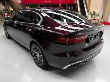 2021 Jaguar XE с пробегом 59 000 км