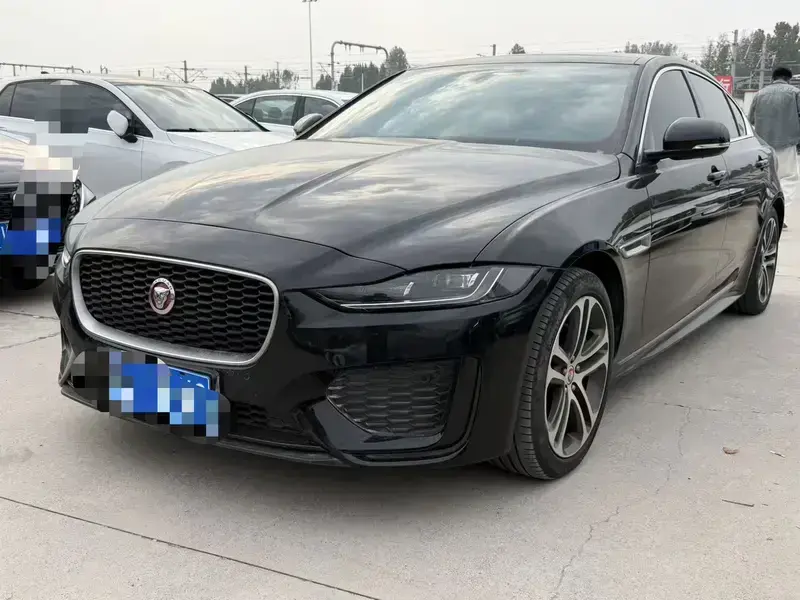 2024 Jaguar XE с пробегом 28 300 км