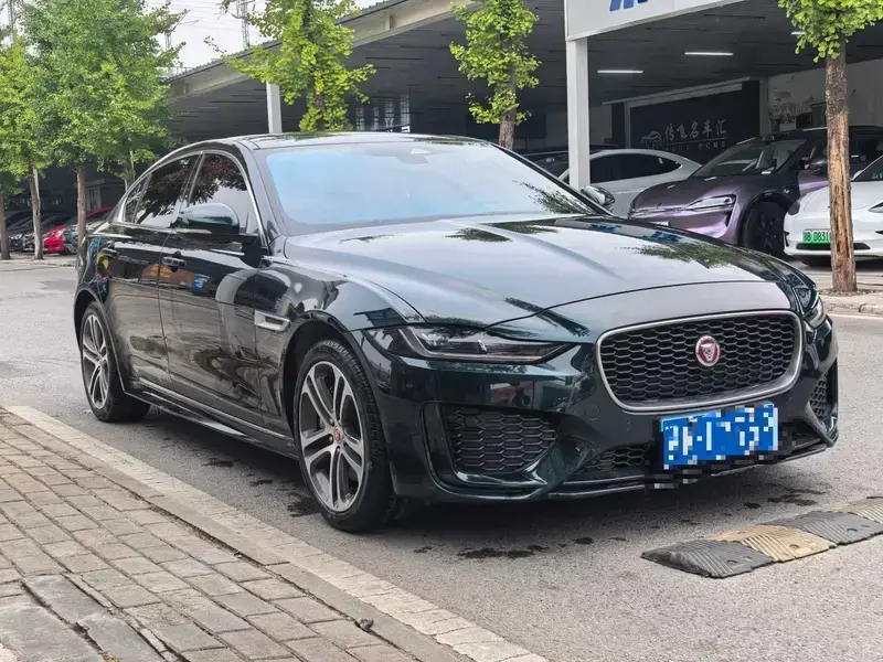 2024 Jaguar XE с пробегом 36 000 км