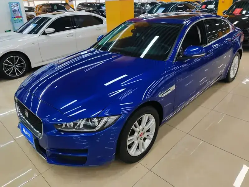 2019 Jaguar XE с пробегом 32 000 км