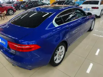 2019 Jaguar XE с пробегом 32 000 км