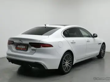 2020 Jaguar XE с пробегом 90 400 км