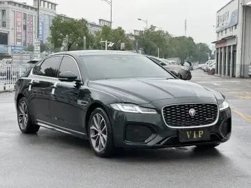 2023 Jaguar XF с пробегом 61 000 км