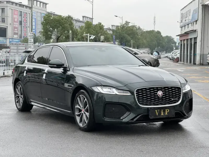 2023 Jaguar XF с пробегом 61 000 км