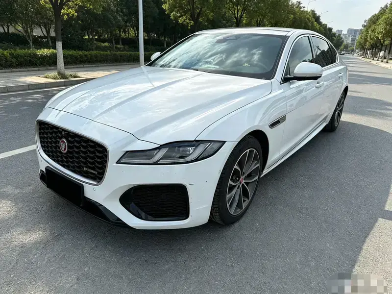 2022 Jaguar XF с пробегом 42 000 км