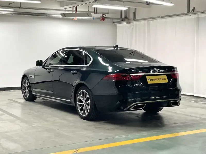 2022 Jaguar XF с пробегом 57 200 км