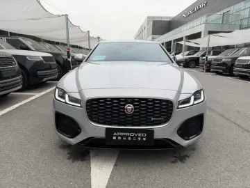 2023 Jaguar XF с пробегом 46 000 км