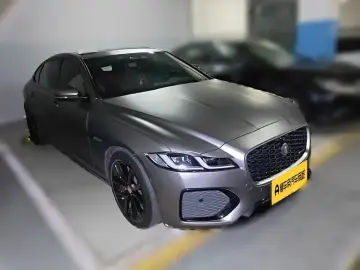 2022 Jaguar XF с пробегом 54 800 км
