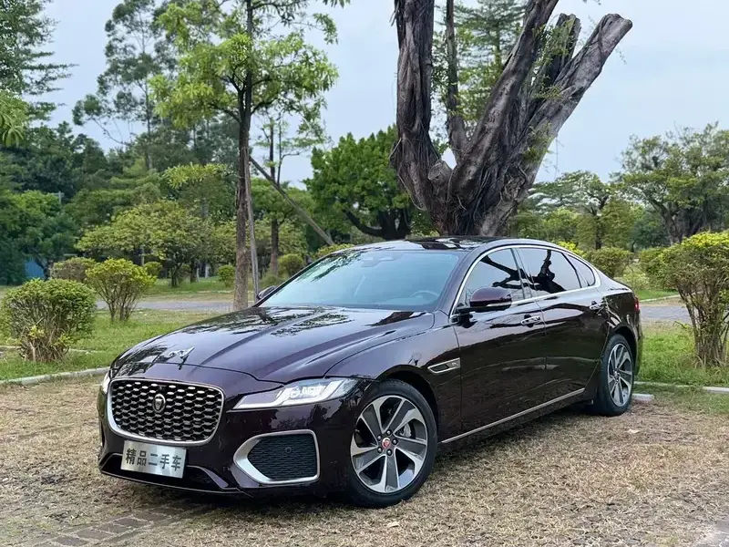 2021 Jaguar XF с пробегом 67 000 км