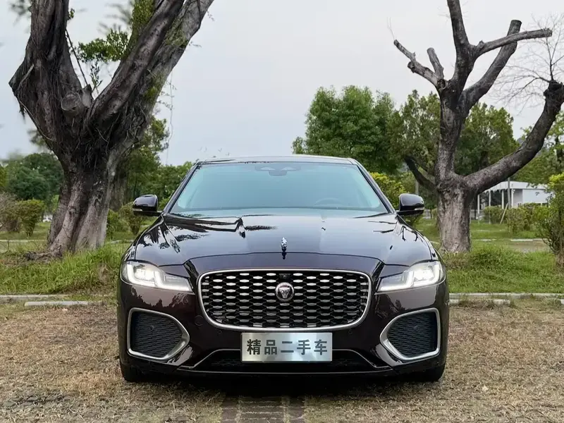 2021 Jaguar XF с пробегом 67 000 км
