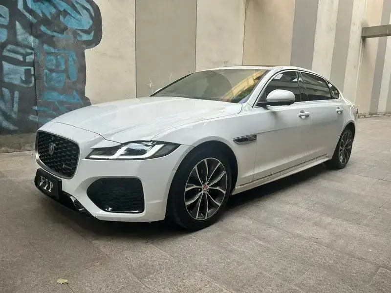 2021 Jaguar XF с пробегом 75 000 км