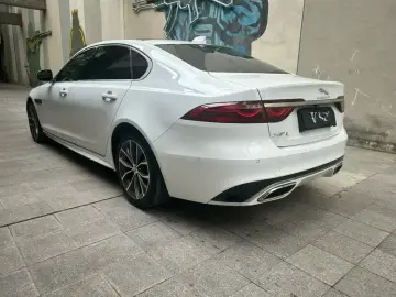 2021 Jaguar XF с пробегом 75 000 км