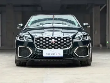 2023 Jaguar XF с пробегом 56 000 км