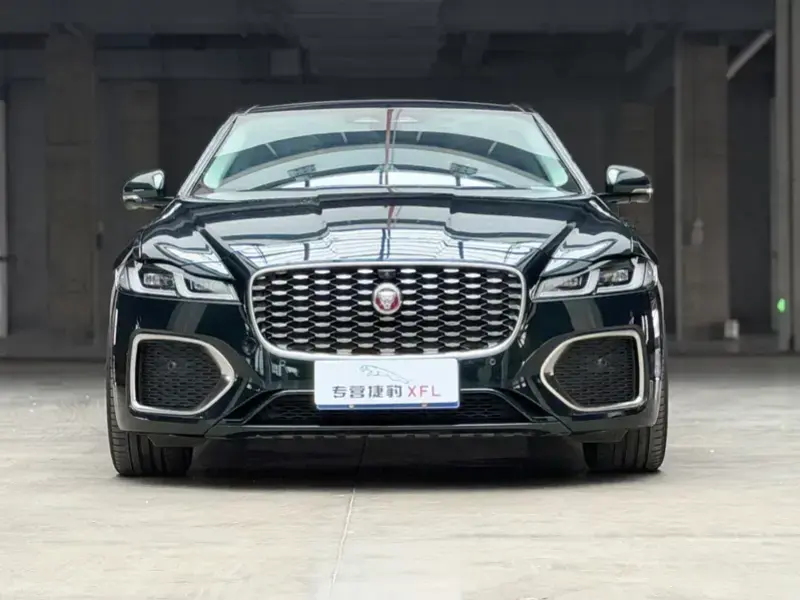 2023 Jaguar XF с пробегом 56 000 км