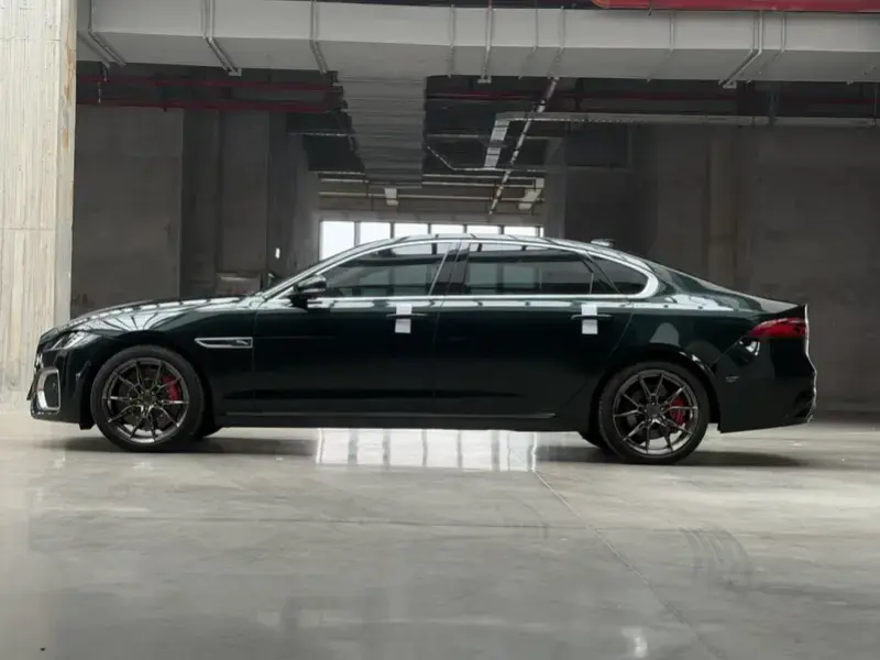 2023 Jaguar XF с пробегом 56 000 км