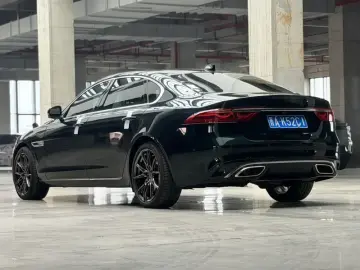 2023 Jaguar XF с пробегом 56 000 км