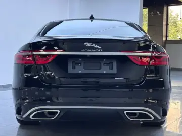 2024 Jaguar XF с пробегом 17 000 км