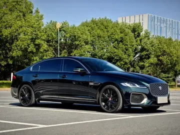 2024 Jaguar XF с пробегом 40 000 км