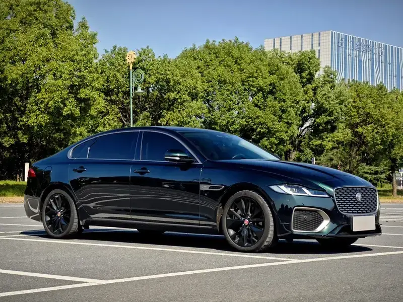 2024 Jaguar XF с пробегом 40 000 км