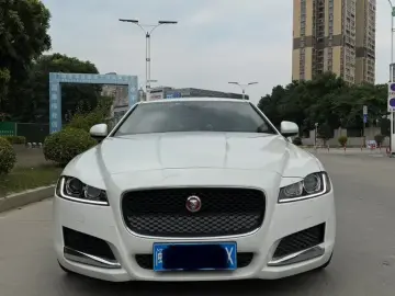 2020 Jaguar XF с пробегом 83 000 км