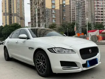 2020 Jaguar XF с пробегом 83 000 км