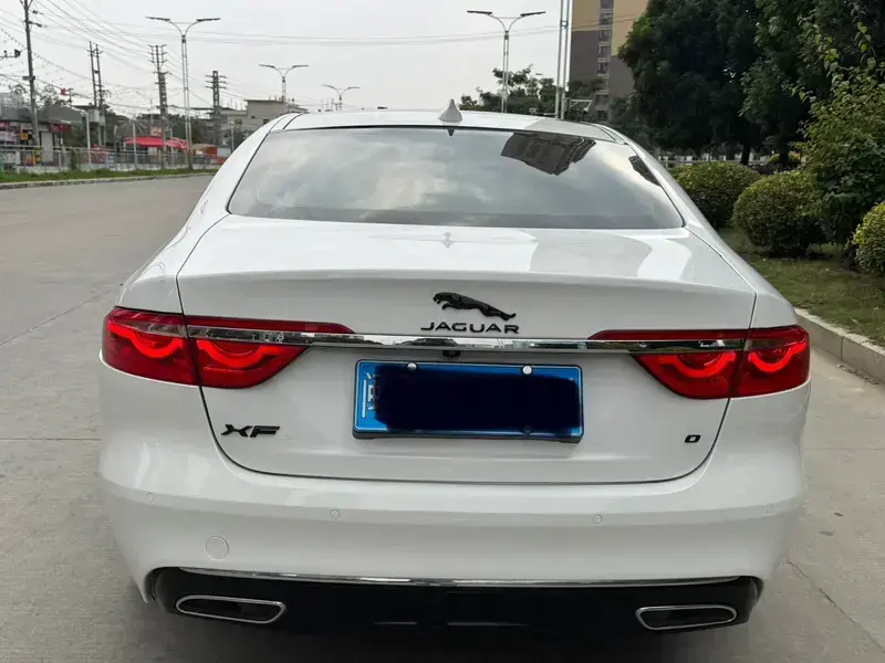 2020 Jaguar XF с пробегом 83 000 км