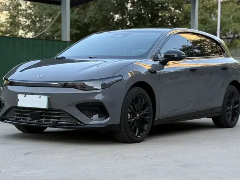 2026 Leapmotor B05 (Lafa 5) с пробегом 7 000 км