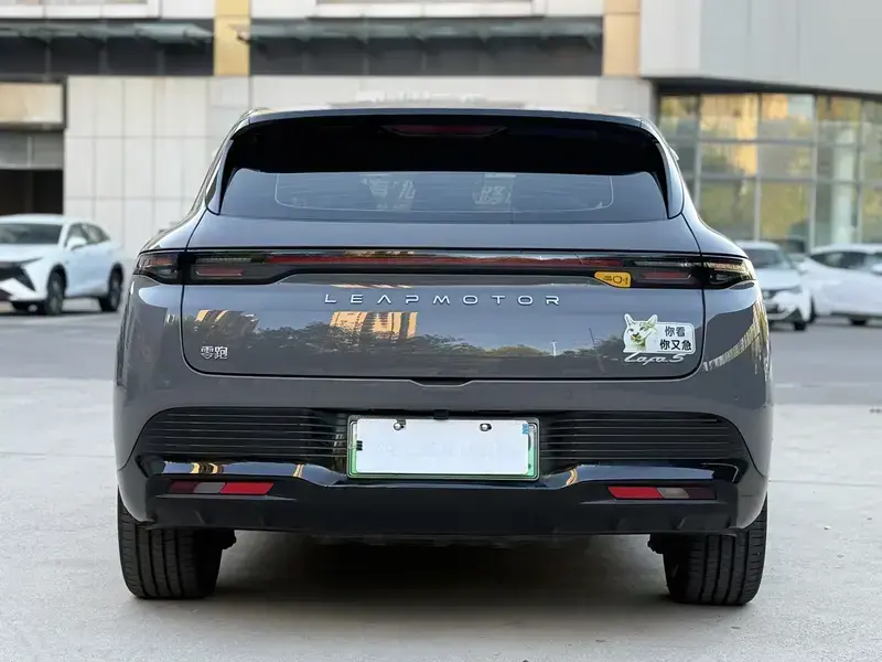 2026 Leapmotor B05 (Lafa 5) с пробегом 7 000 км