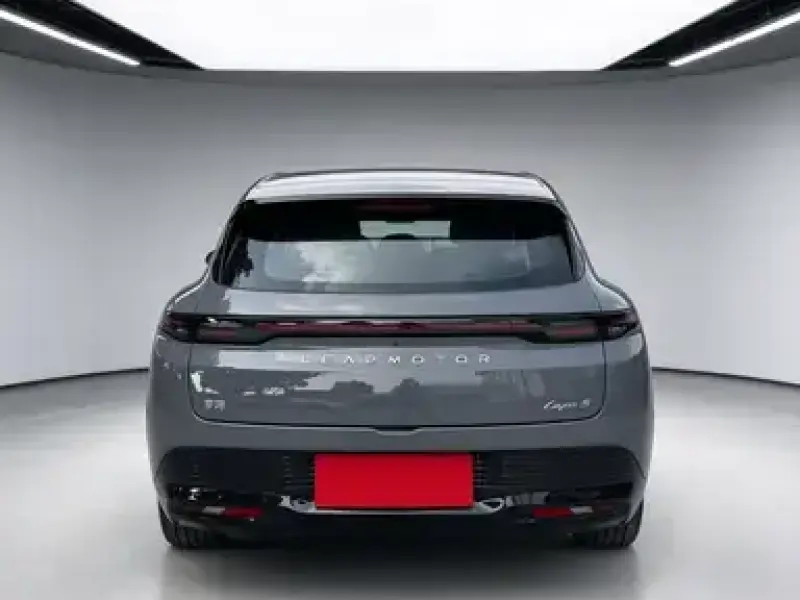 2026 Leapmotor B05 (Lafa 5) с пробегом 9 000 км