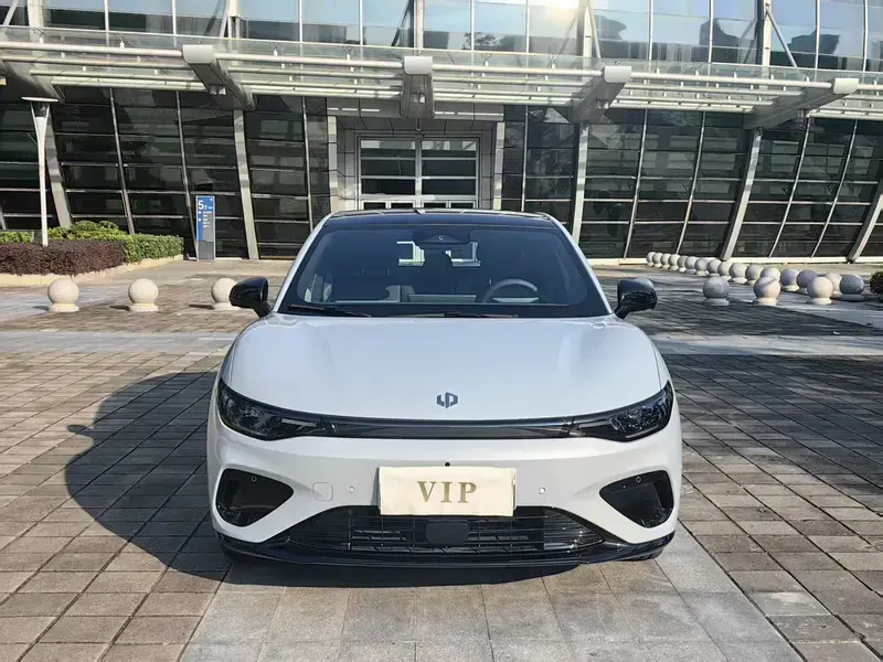 2026 Leapmotor B05 (Lafa 5) с пробегом 4 500 км