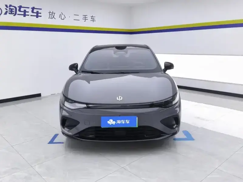 2026 Leapmotor B05 (Lafa 5) с пробегом 26 000 км