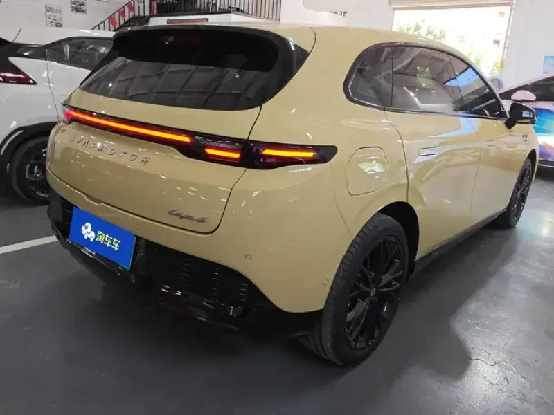 2026 Leapmotor B05 (Lafa 5) с пробегом 7 000 км