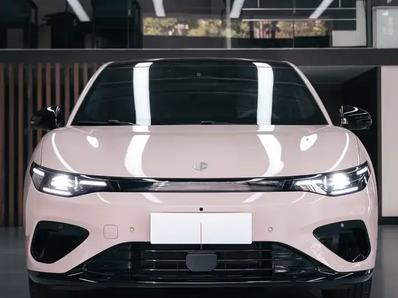 2026 Leapmotor B05 (Lafa 5) с пробегом 11 000 км
