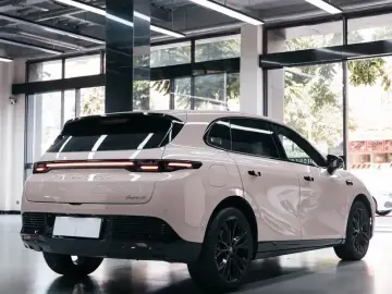 2026 Leapmotor B05 (Lafa 5) с пробегом 11 000 км