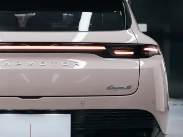 2026 Leapmotor B05 (Lafa 5) с пробегом 11 000 км