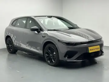 2026 Leapmotor B05 (Lafa 5) с пробегом 13 000 км