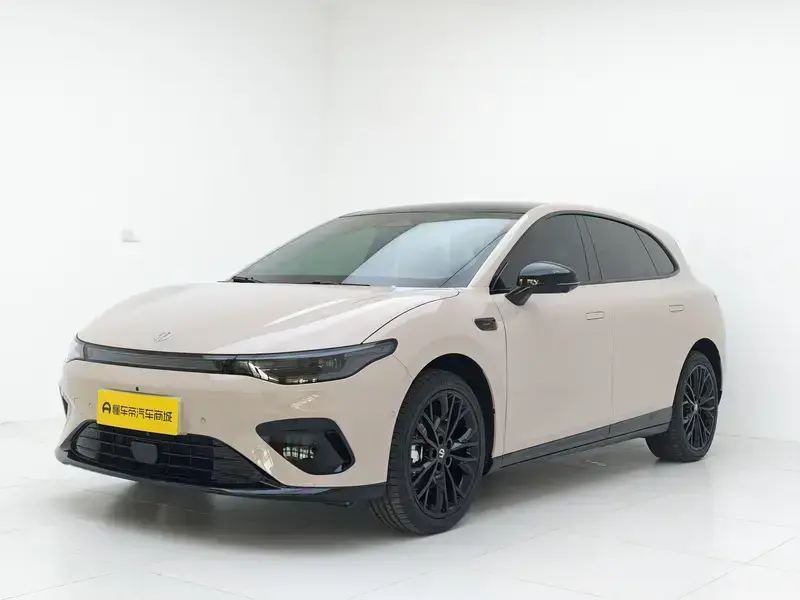 2026 Leapmotor B05 (Lafa 5) с пробегом 5 400 км