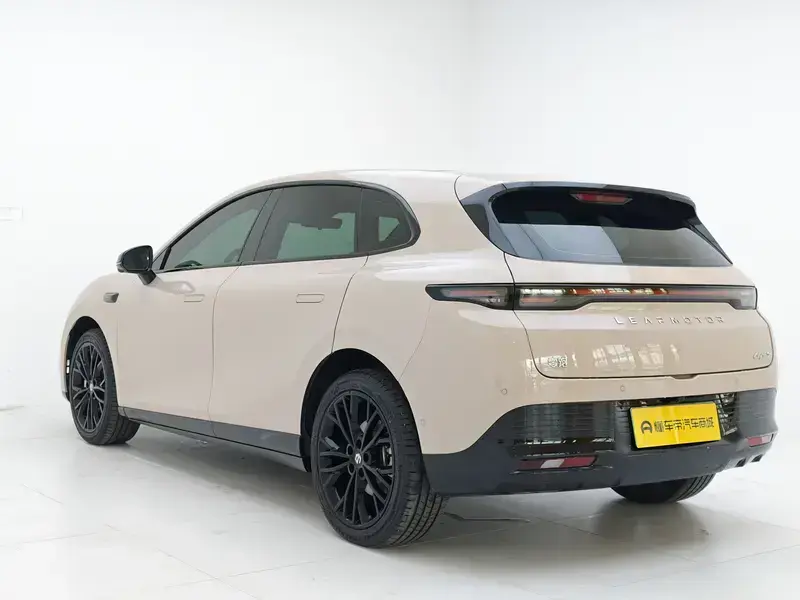 2026 Leapmotor B05 (Lafa 5) с пробегом 5 400 км