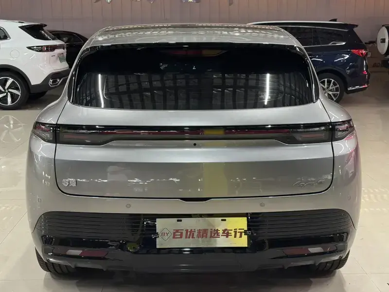 2026 Leapmotor B05 (Lafa 5) с пробегом 5 300 км