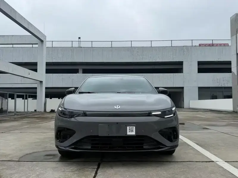 2026 Leapmotor B05 (Lafa 5) с пробегом 13 000 км