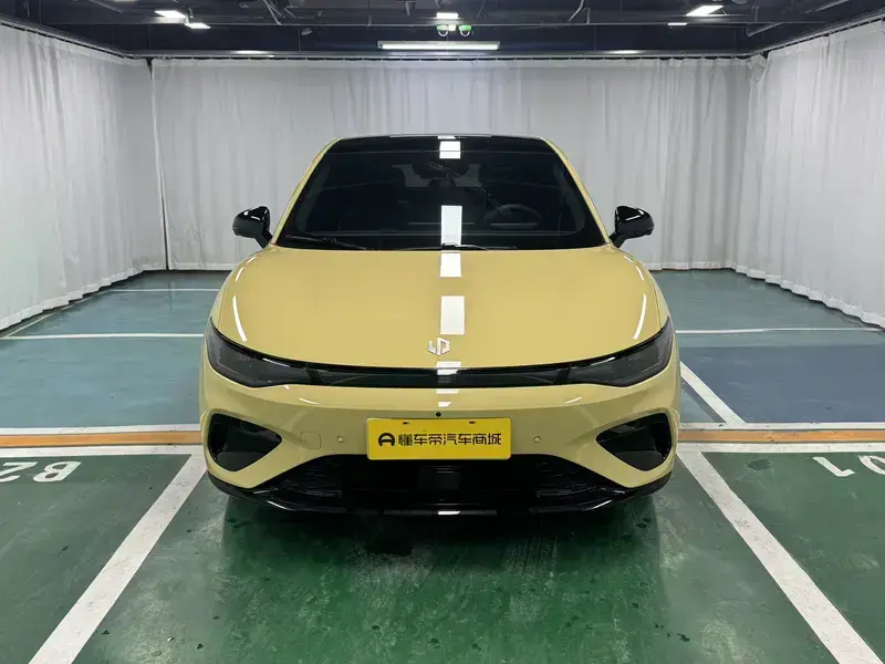 2026 Leapmotor B05 (Lafa 5) с пробегом 1 600 км