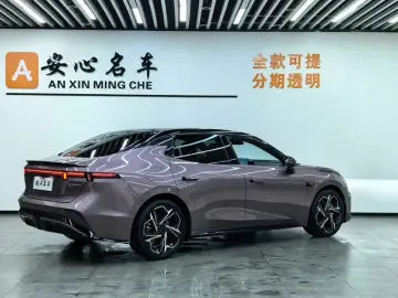 2026 Lynk & Co 07 с пробегом 5 000 км