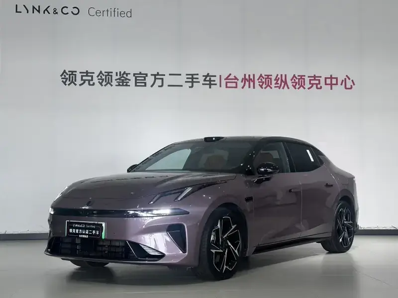2026 Lynk & Co 07 с пробегом 18 000 км