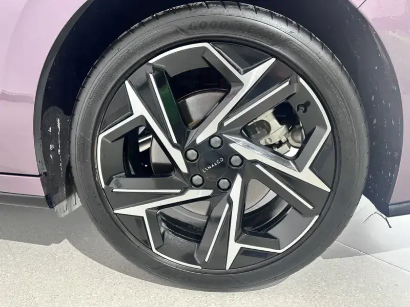 2026 Lynk & Co 07 с пробегом 18 000 км