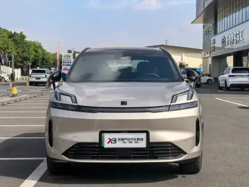 2025 Lynk & Co 08 с пробегом 25 000 км