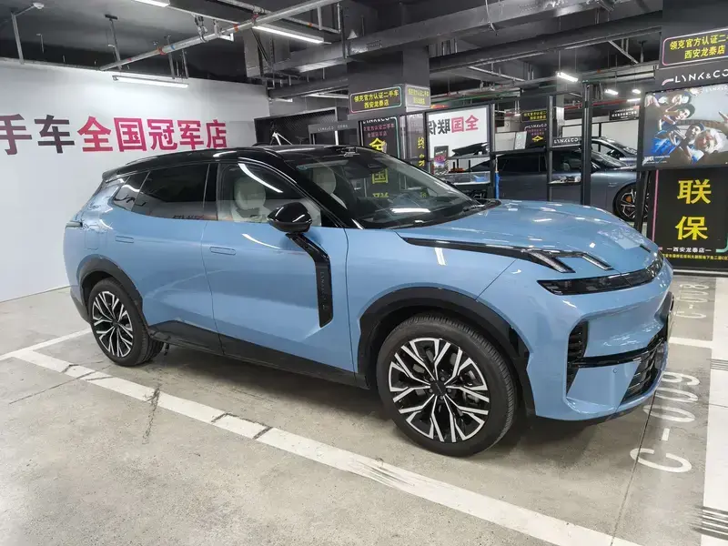 2026 Lynk & Co 08 с пробегом 8 000 км